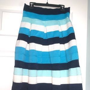 NY&C multi color skirt XS